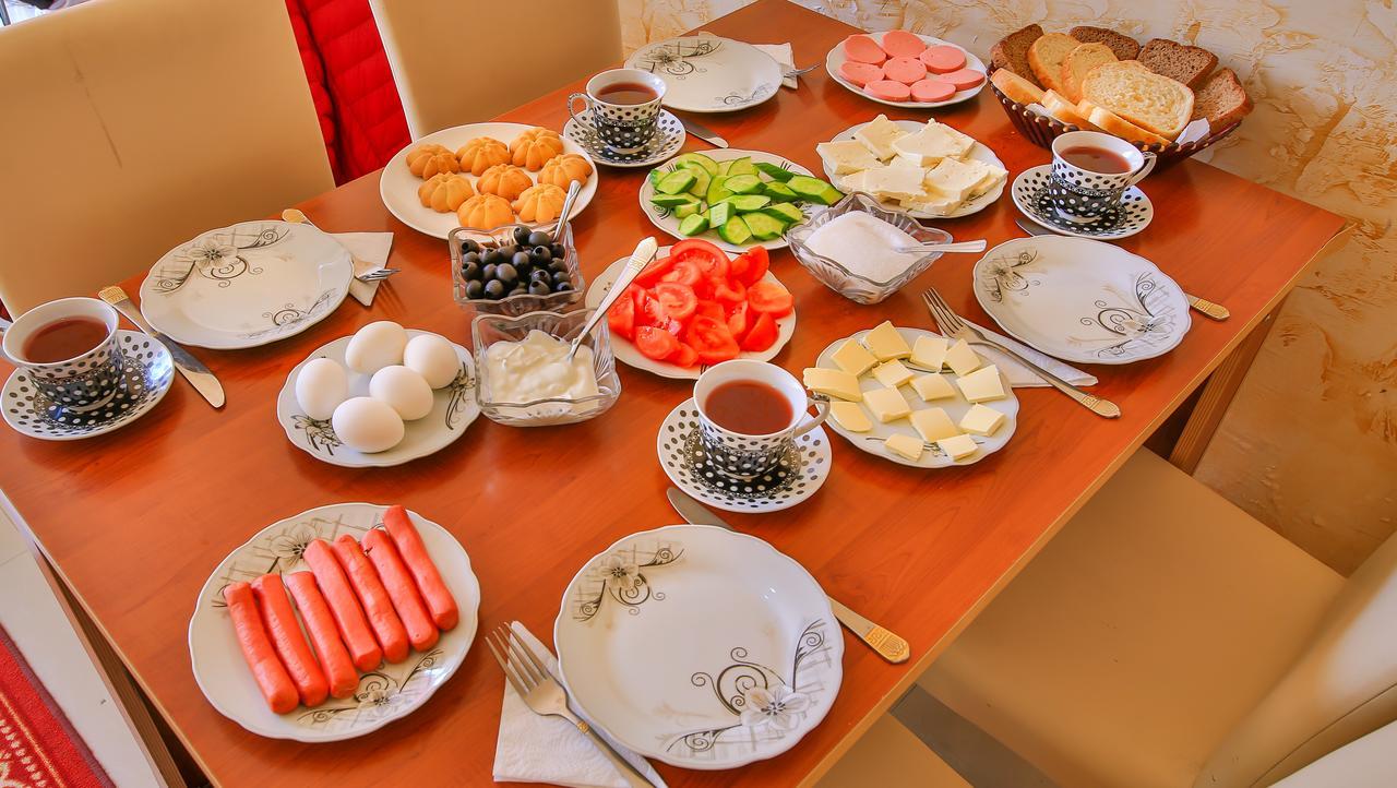 Royal Hotel Батуми Экстерьер фото